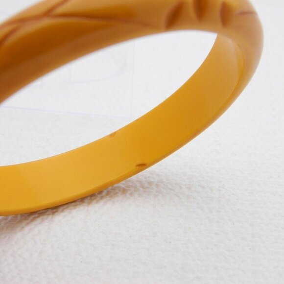 Butterscotch Yellow BAKELITE TESTED Bracelet - Picture 3 of 4